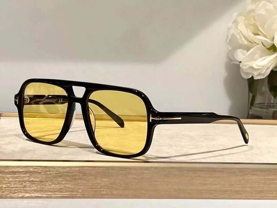 07 yellow black 006