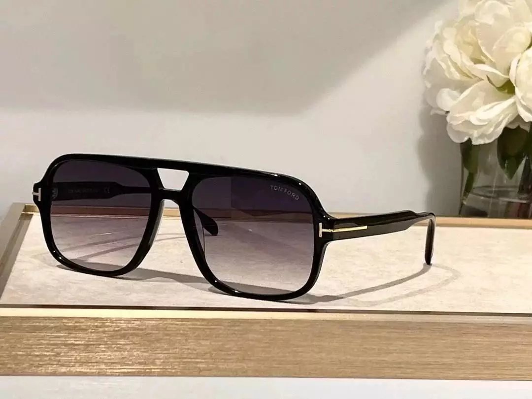 12 Black 006