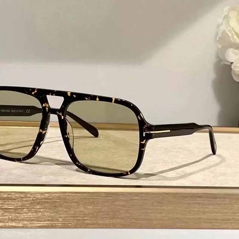 13 Black 006
