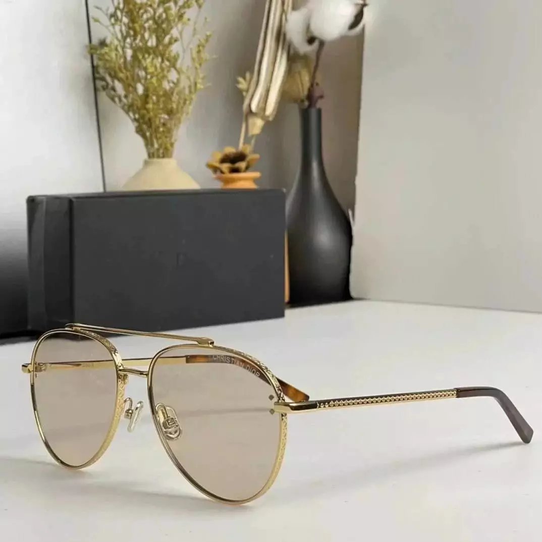 23 Gold 006