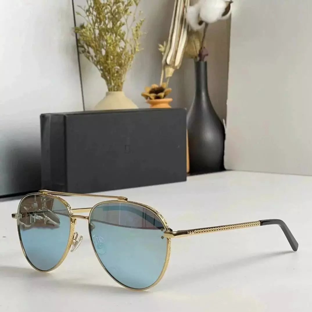 24 Blue Gold 006