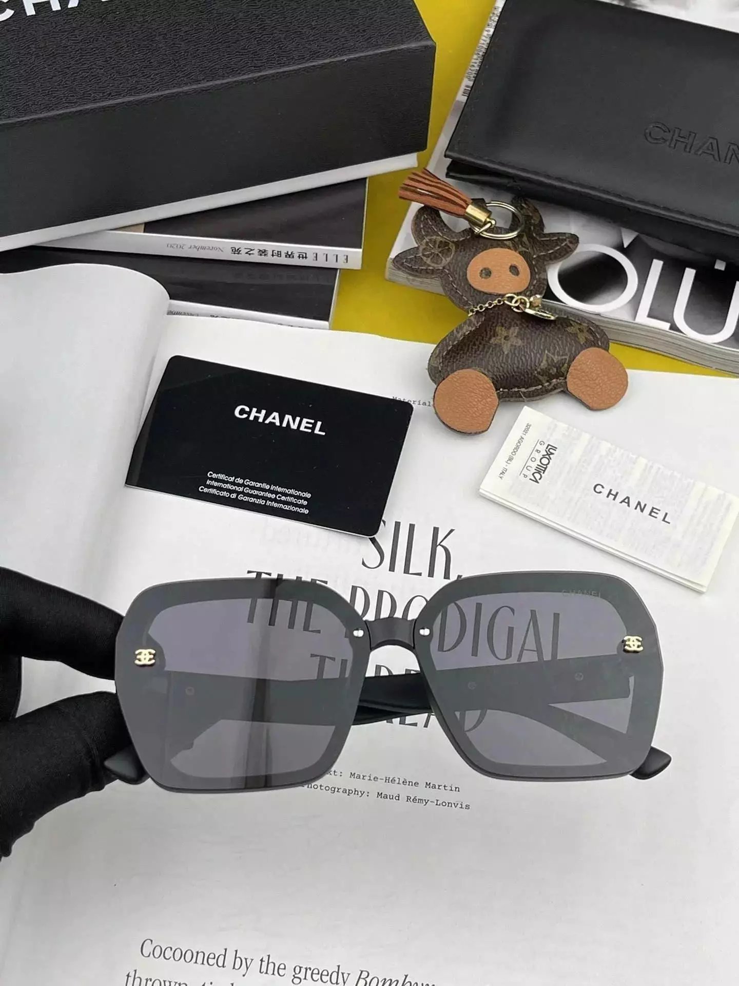 31 Black 006