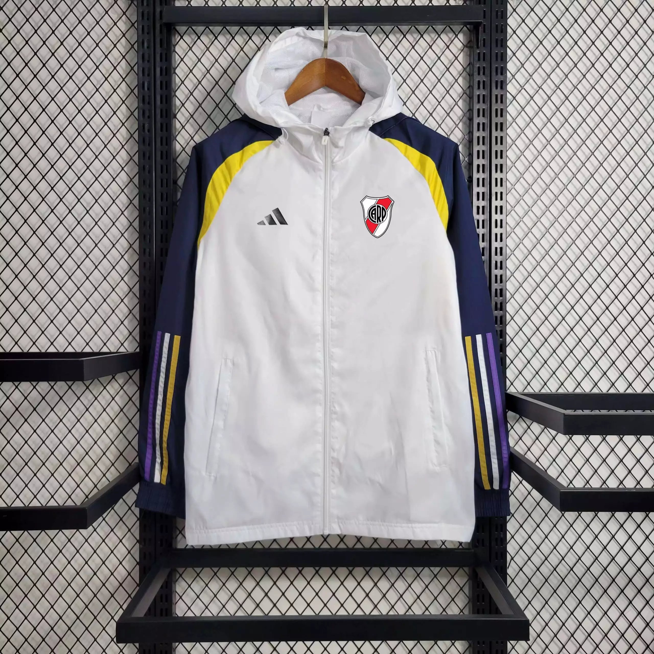 07 White 006