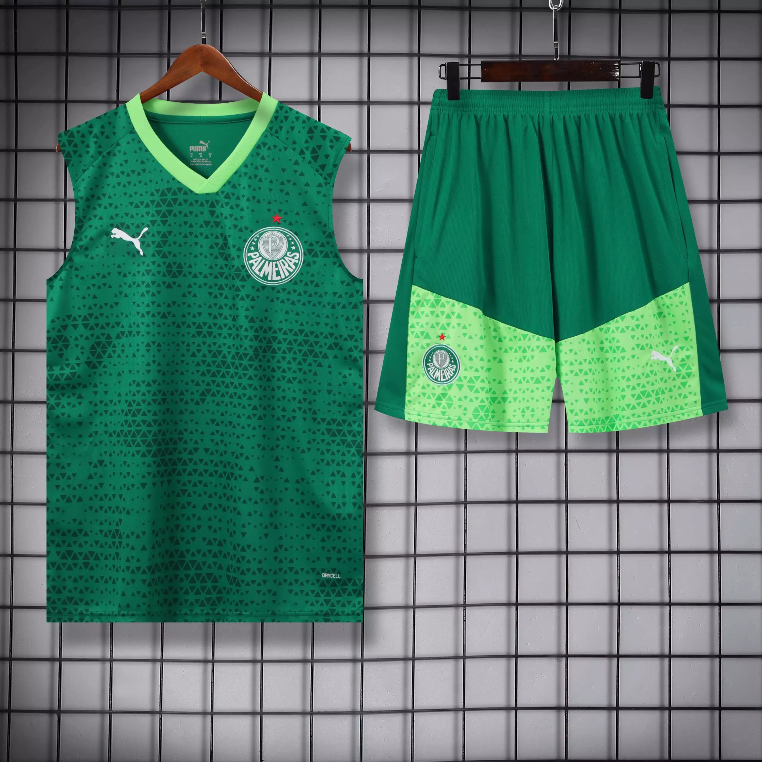 08 Green 006