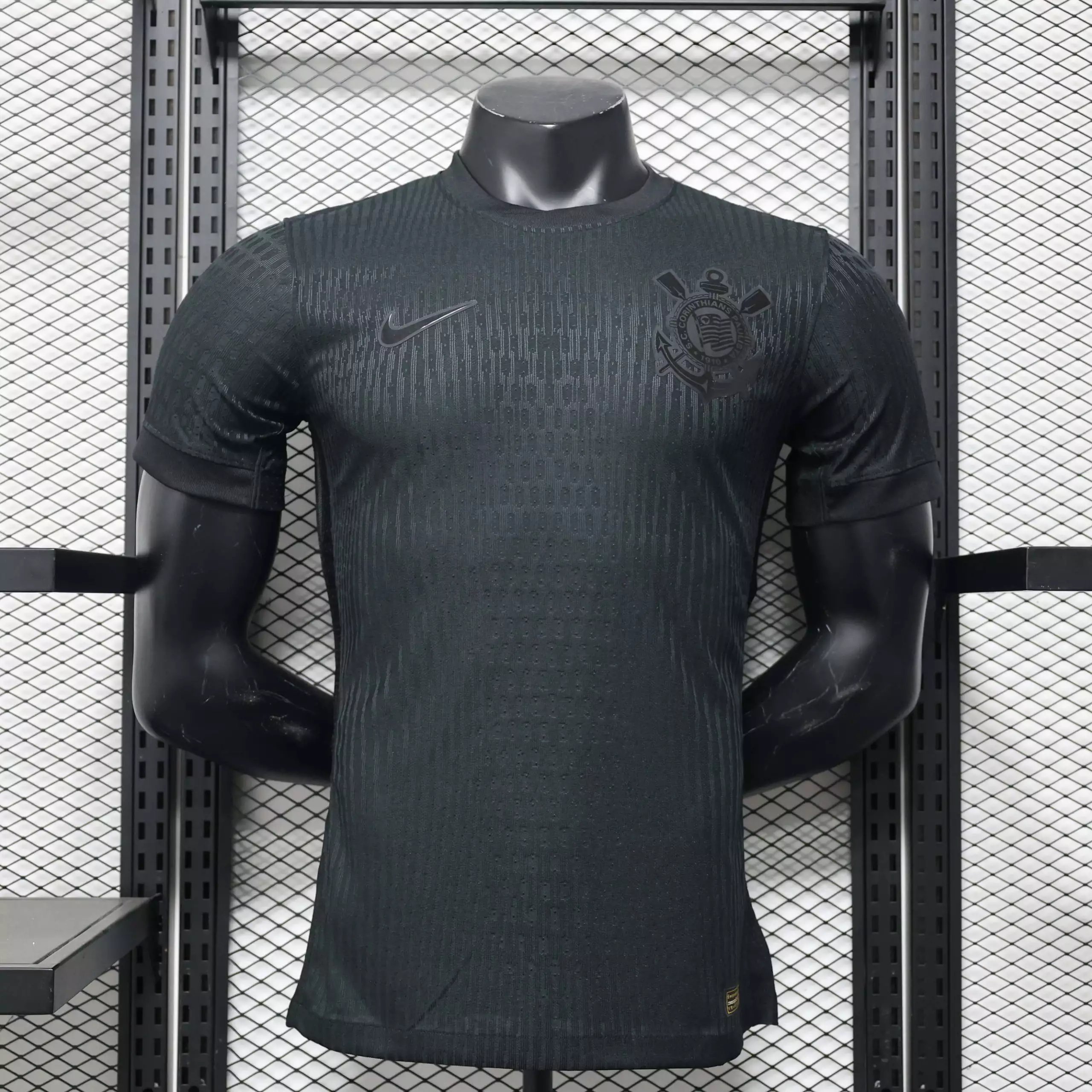 23 Black 006