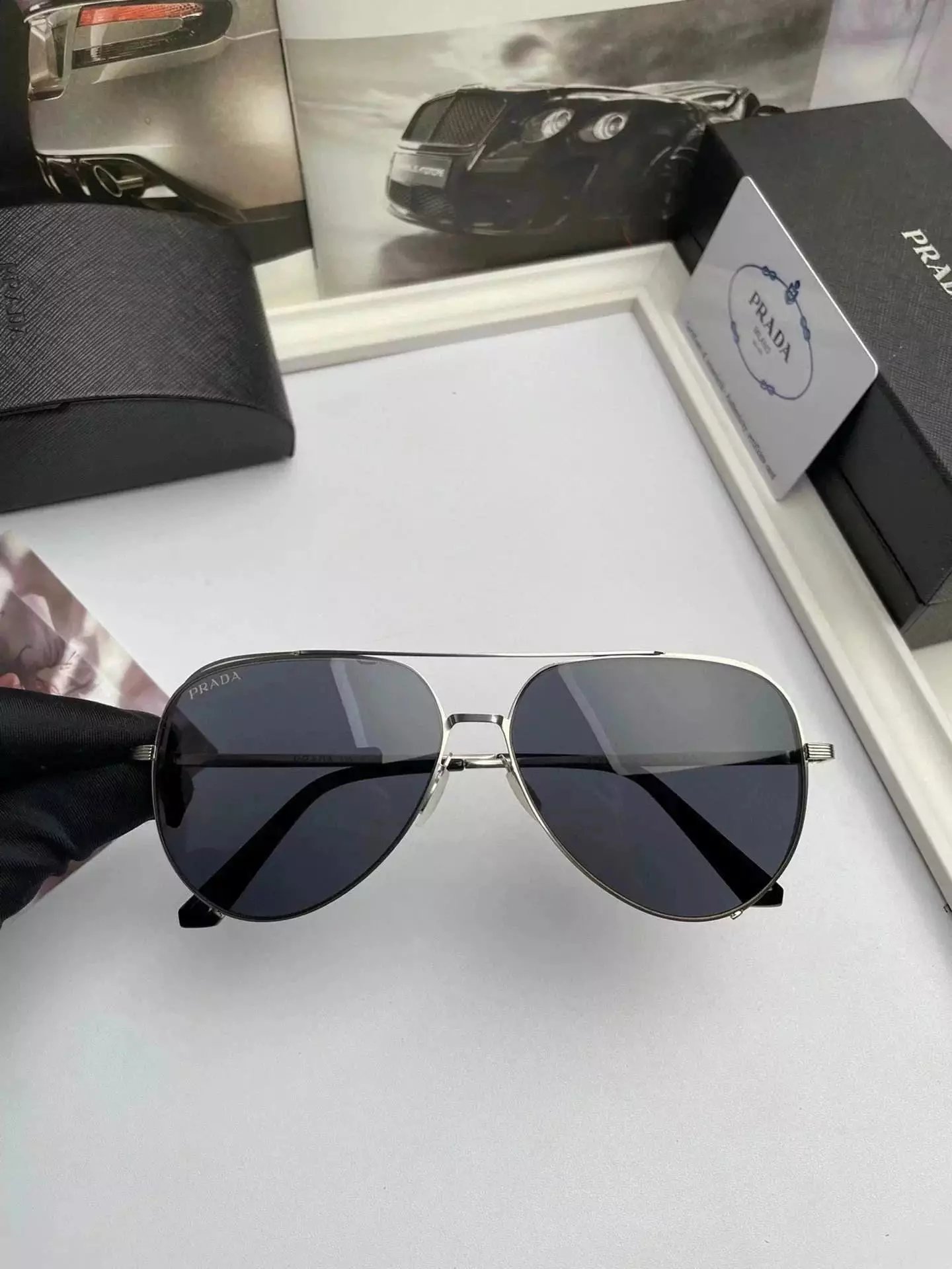 04 Black 006