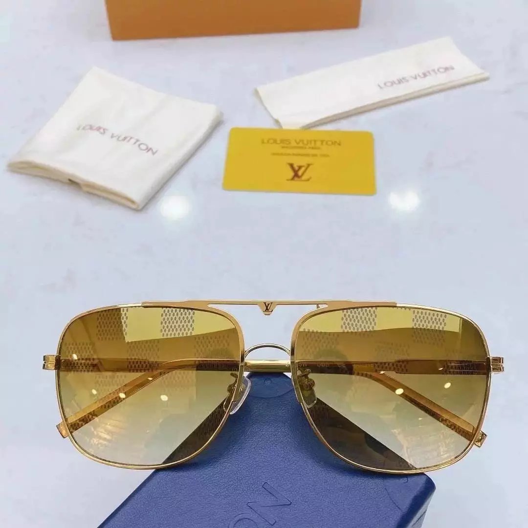 11 Yellow 006