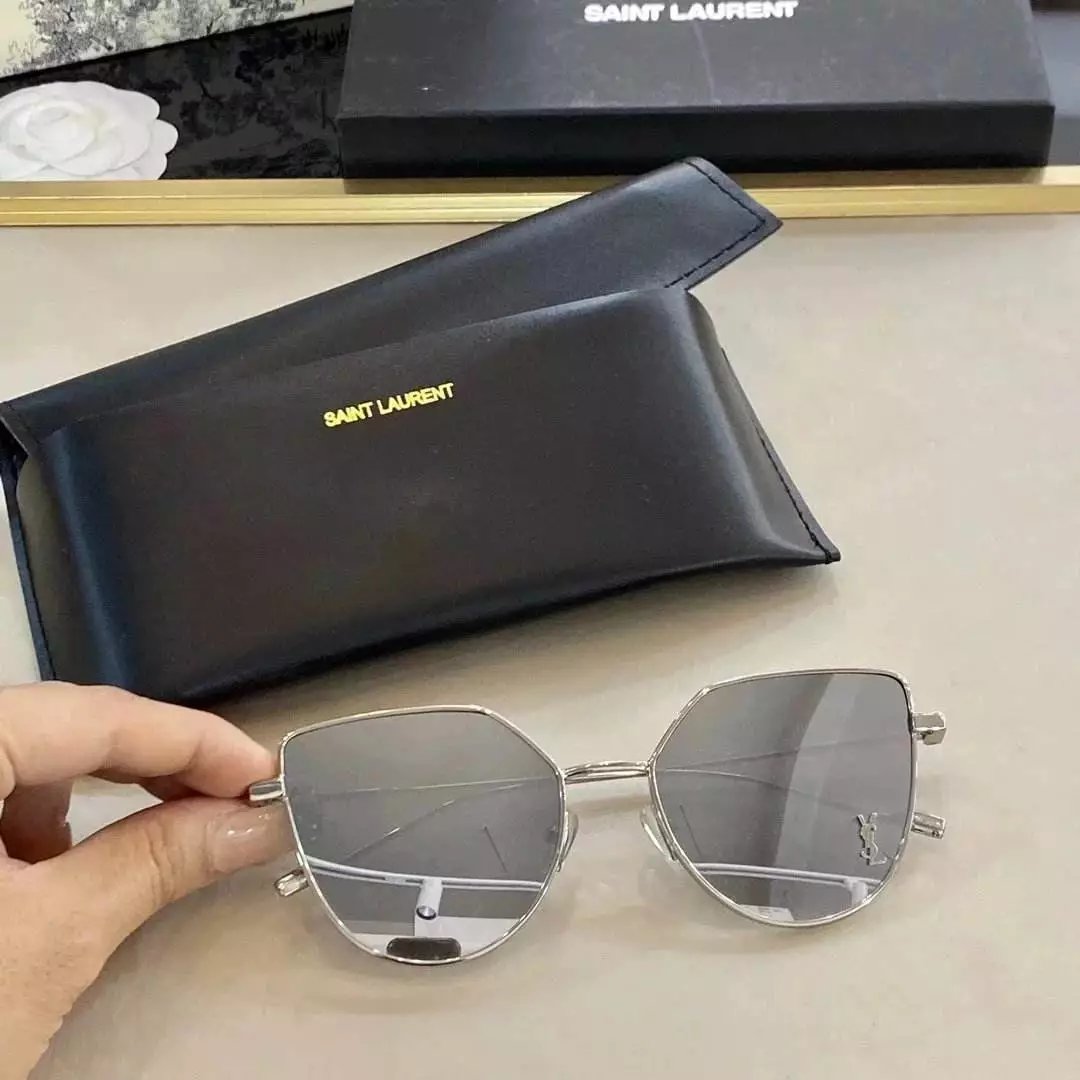 20 Black Grey 006