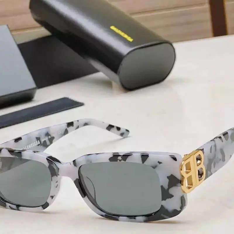 04 Grey 006