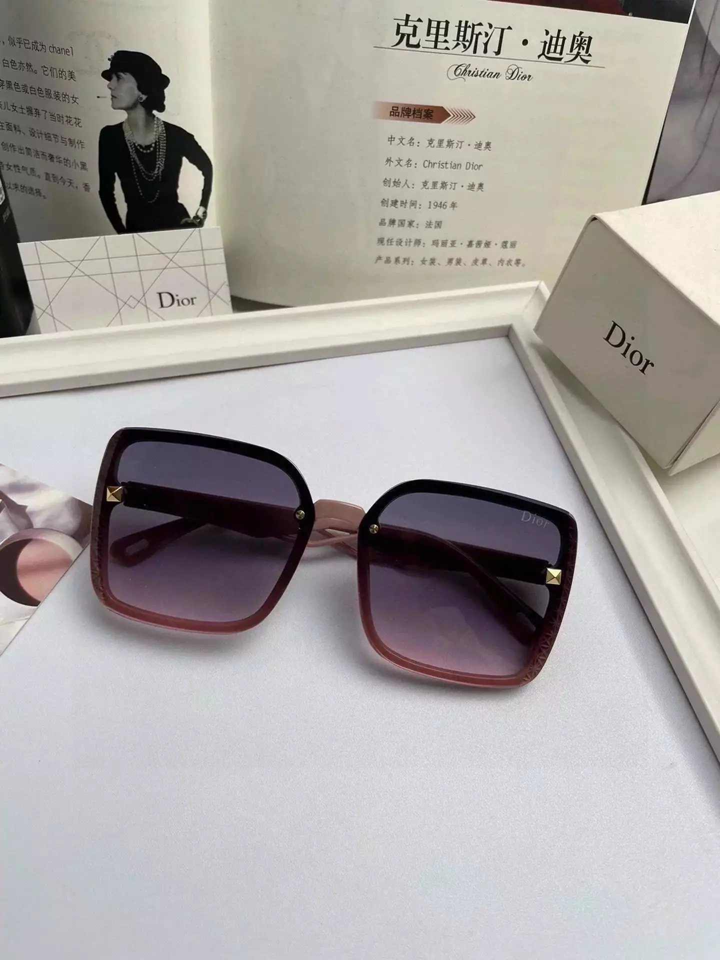 14 Black 006