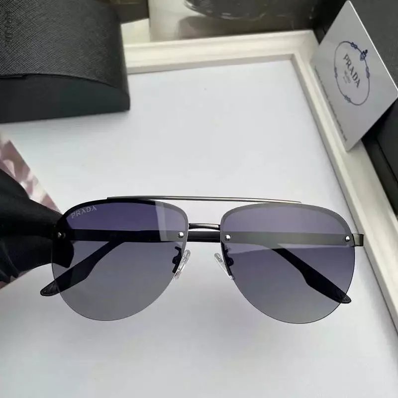 31 Black 006