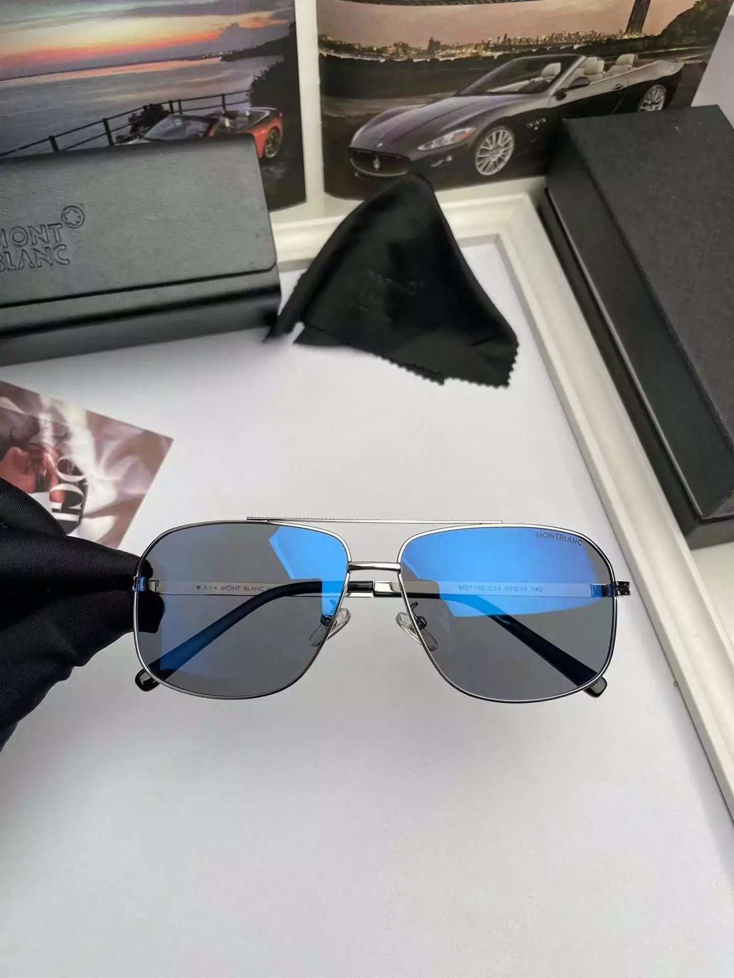 33 black 006