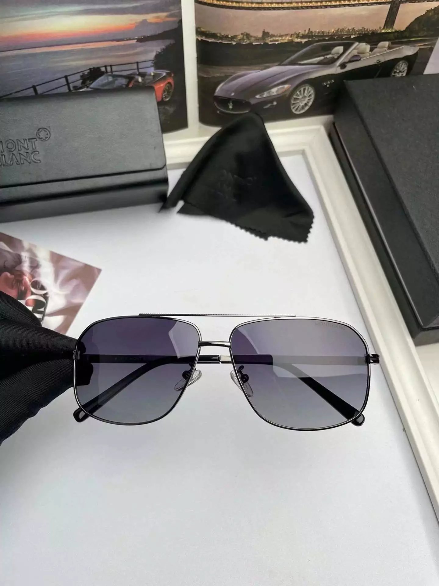 38 black 006