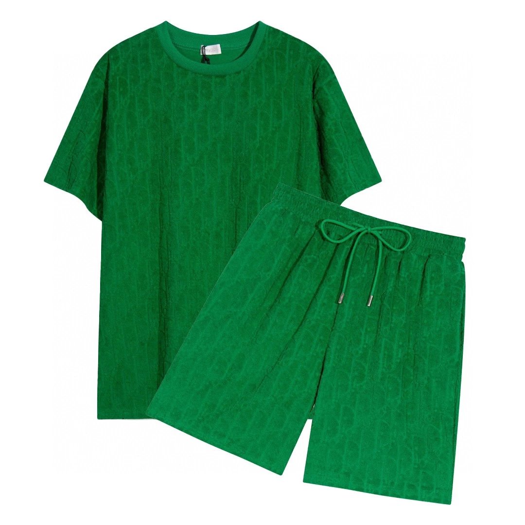 06 Green