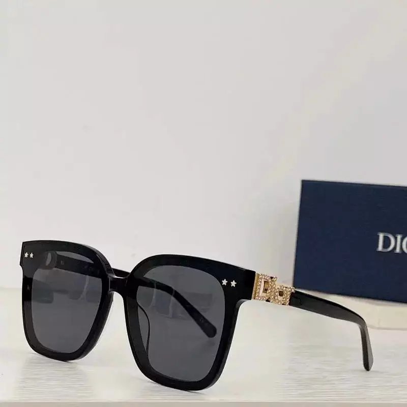 17 Black 006