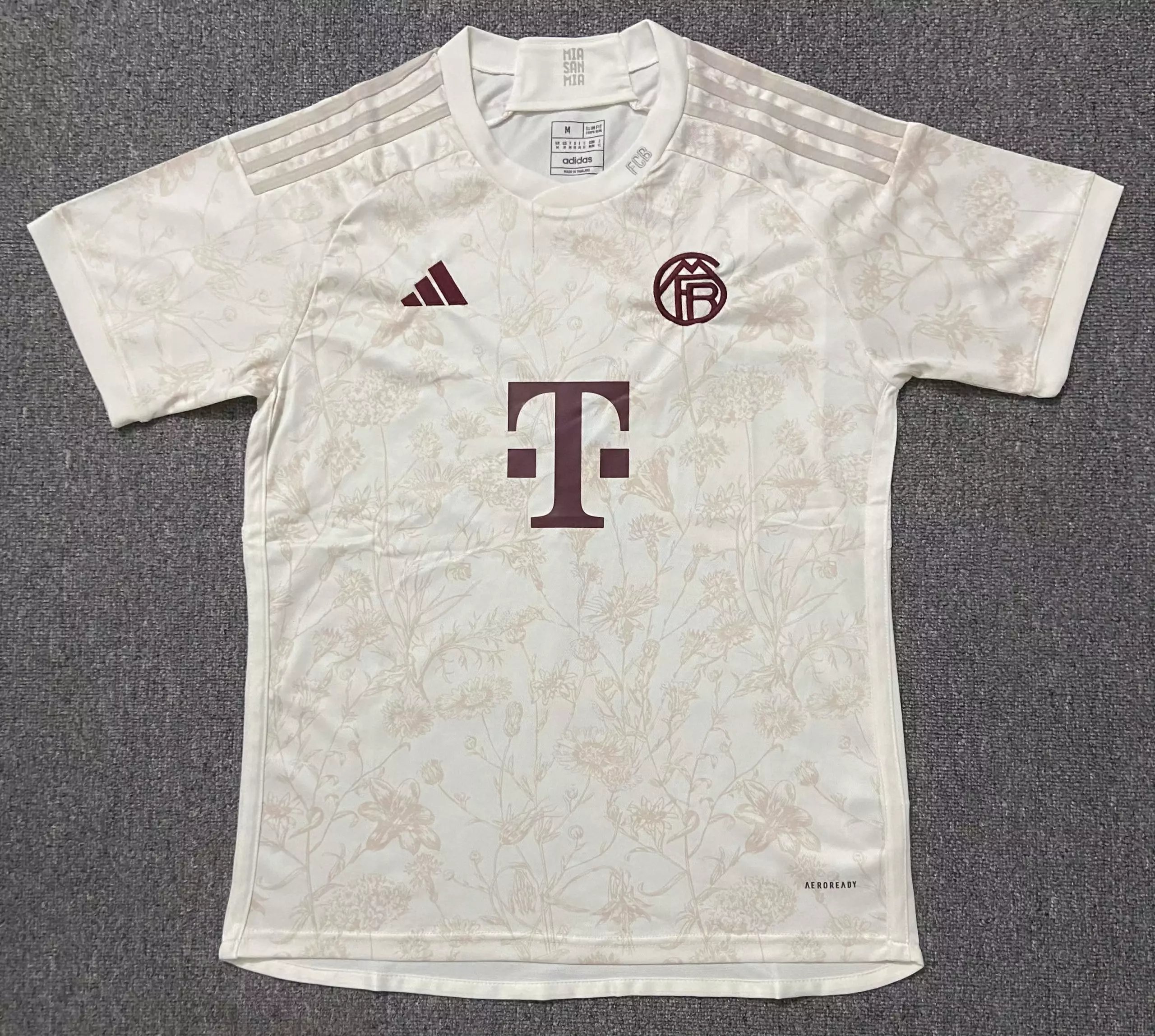 05 White 006