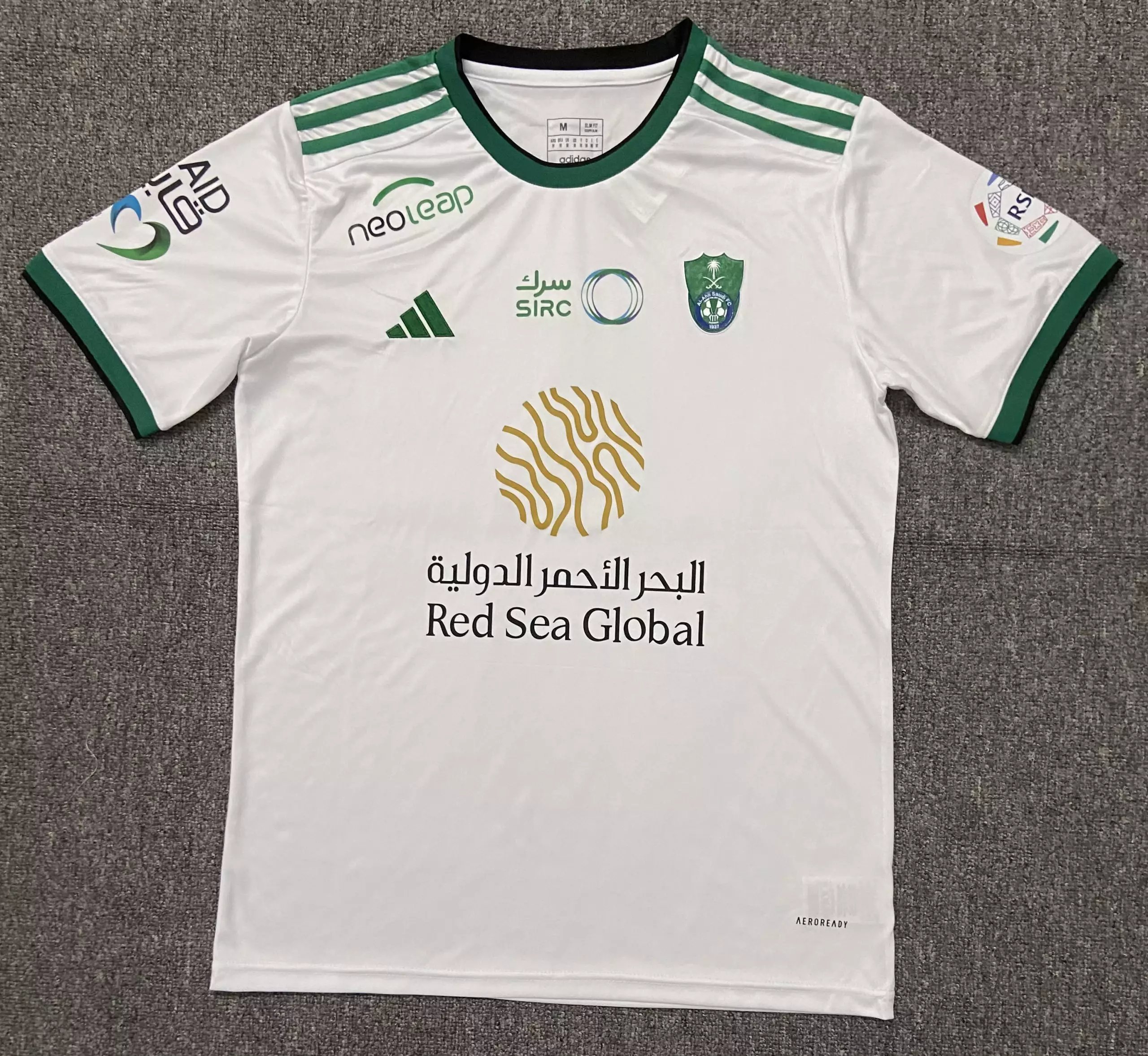 21 White 006