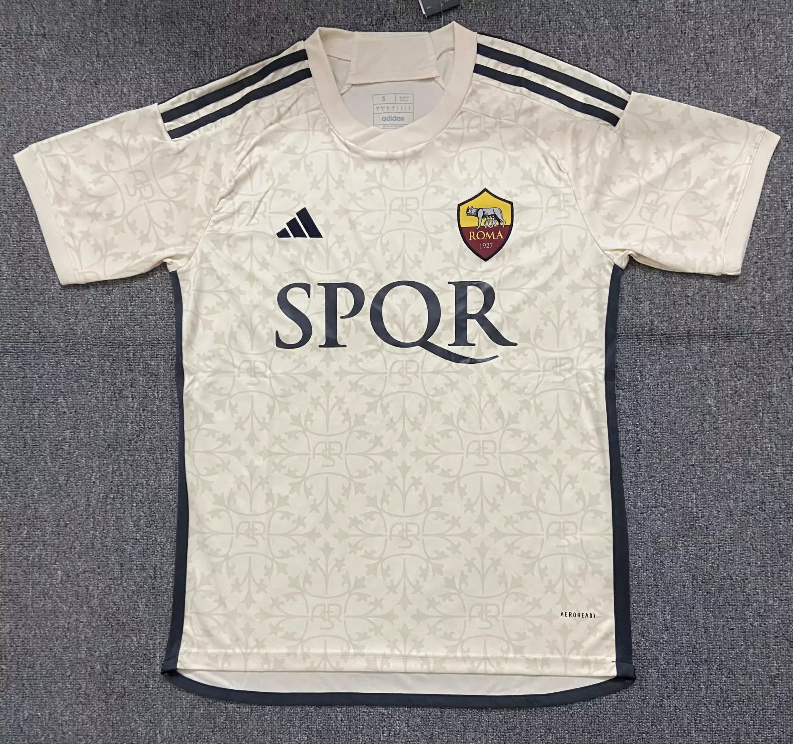 24 White 006