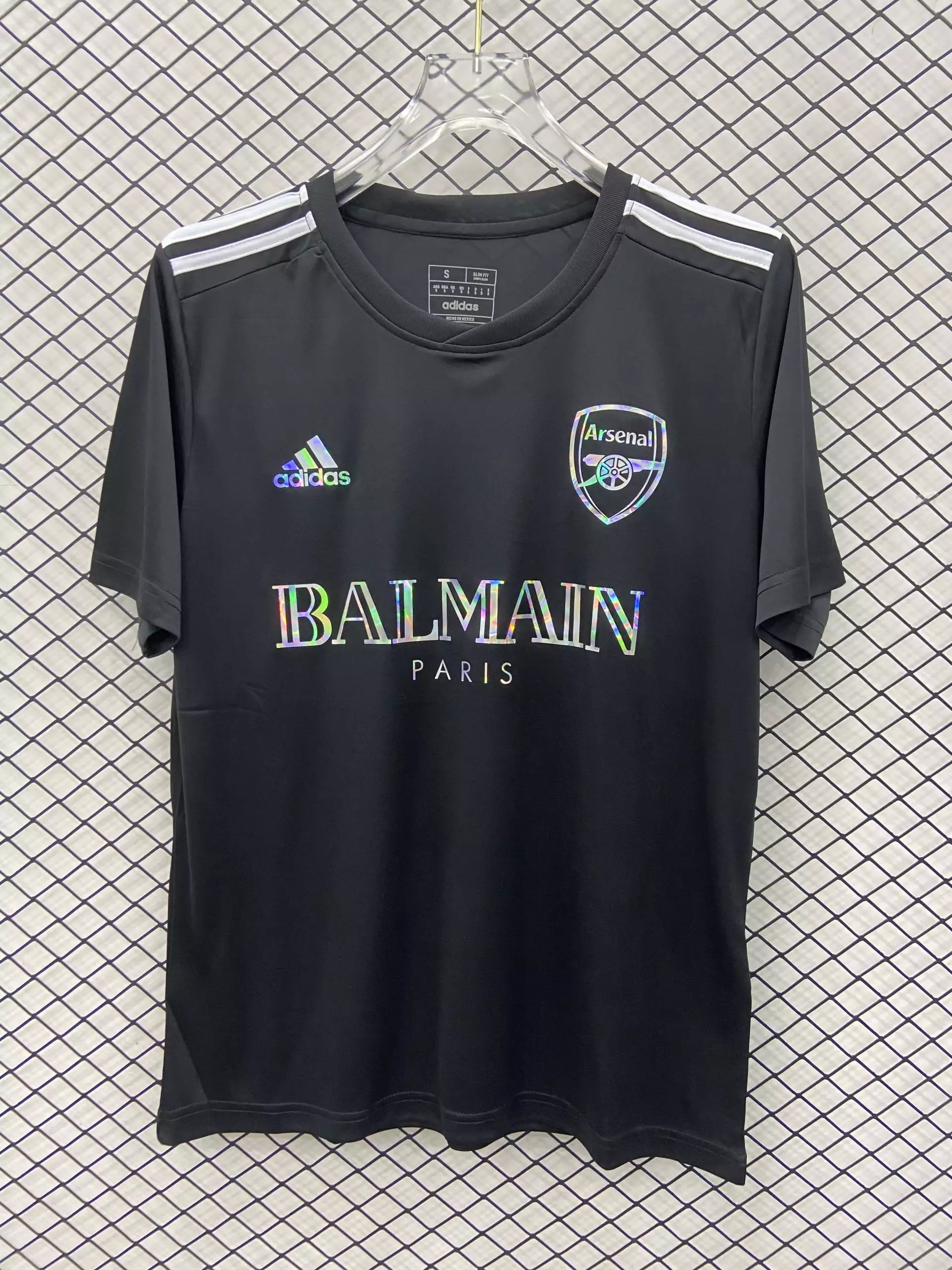 18 Black 006
