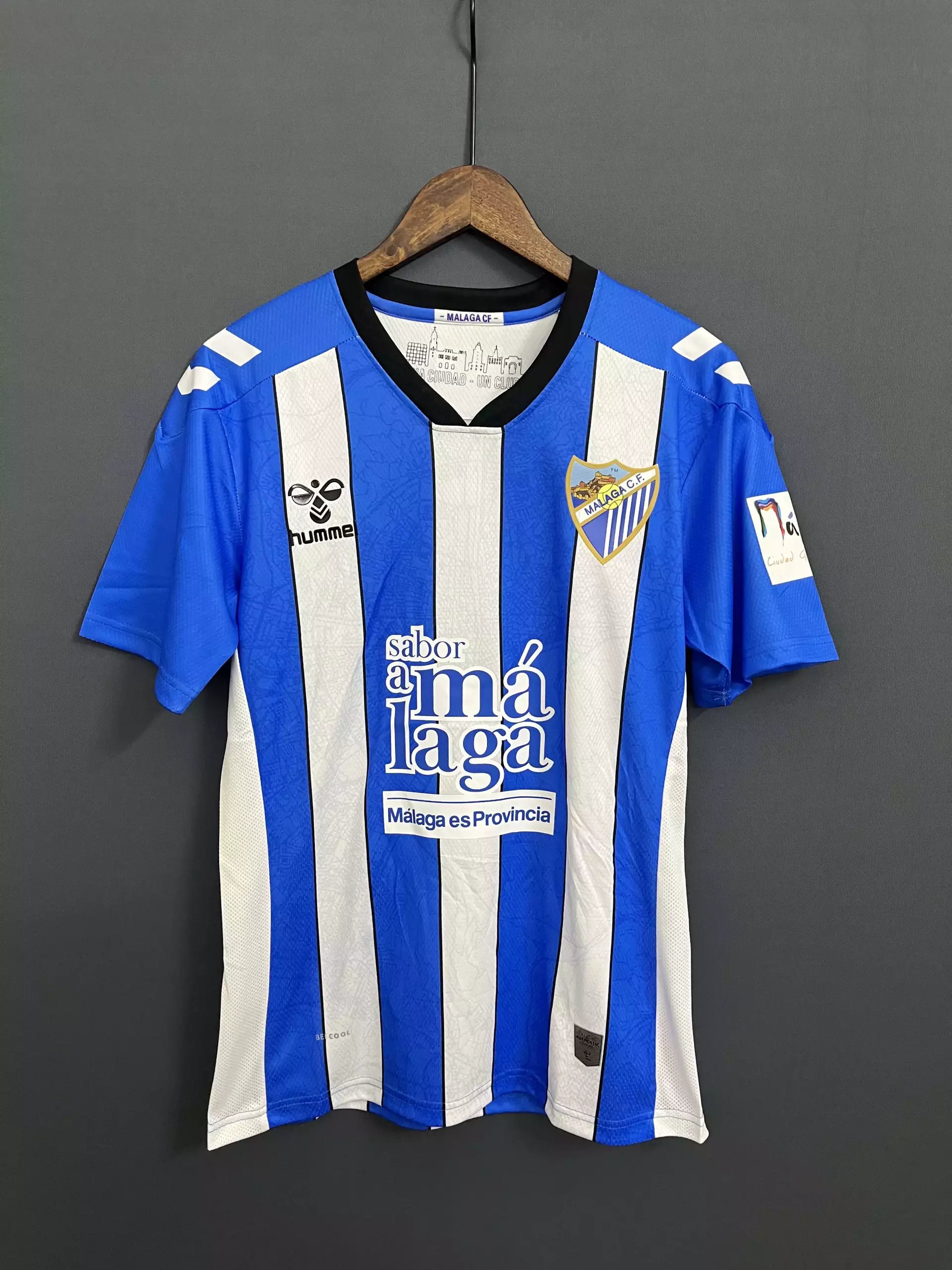 38 blue and white 006