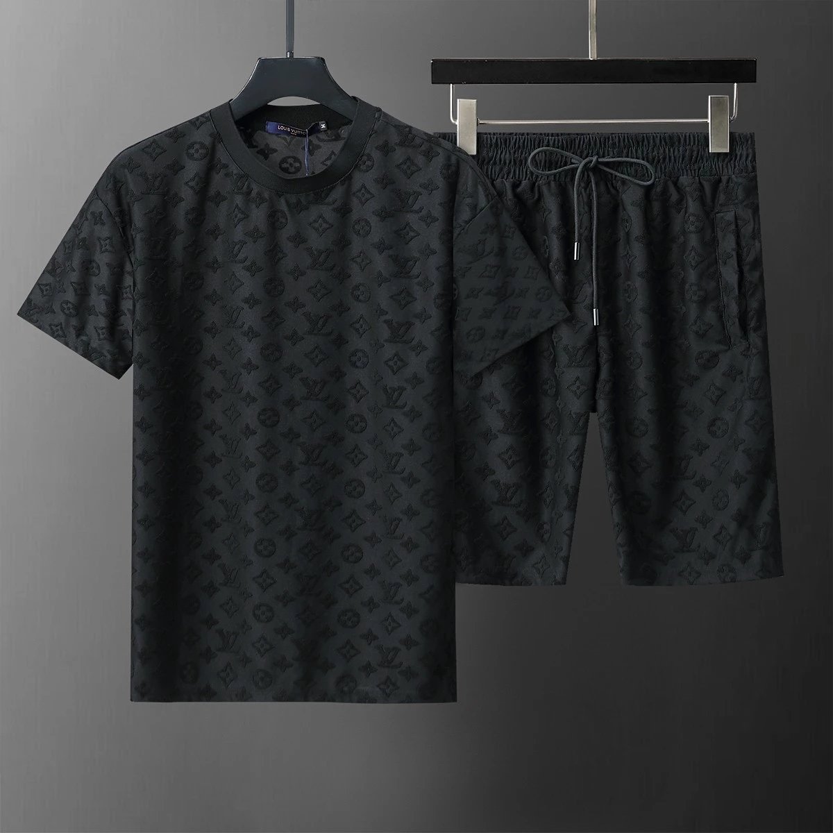 02 Black