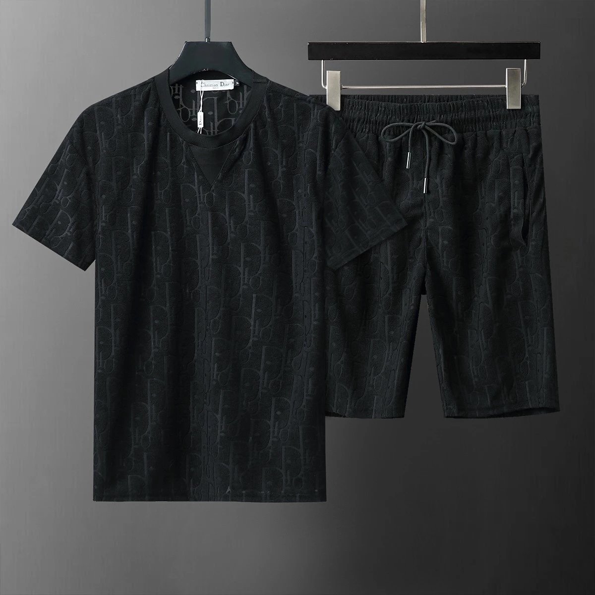 04 Black