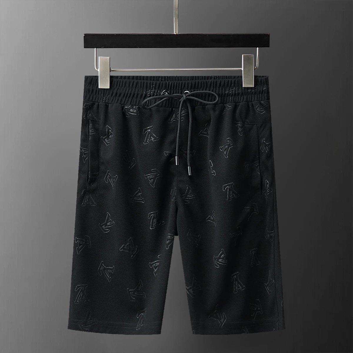 32 black