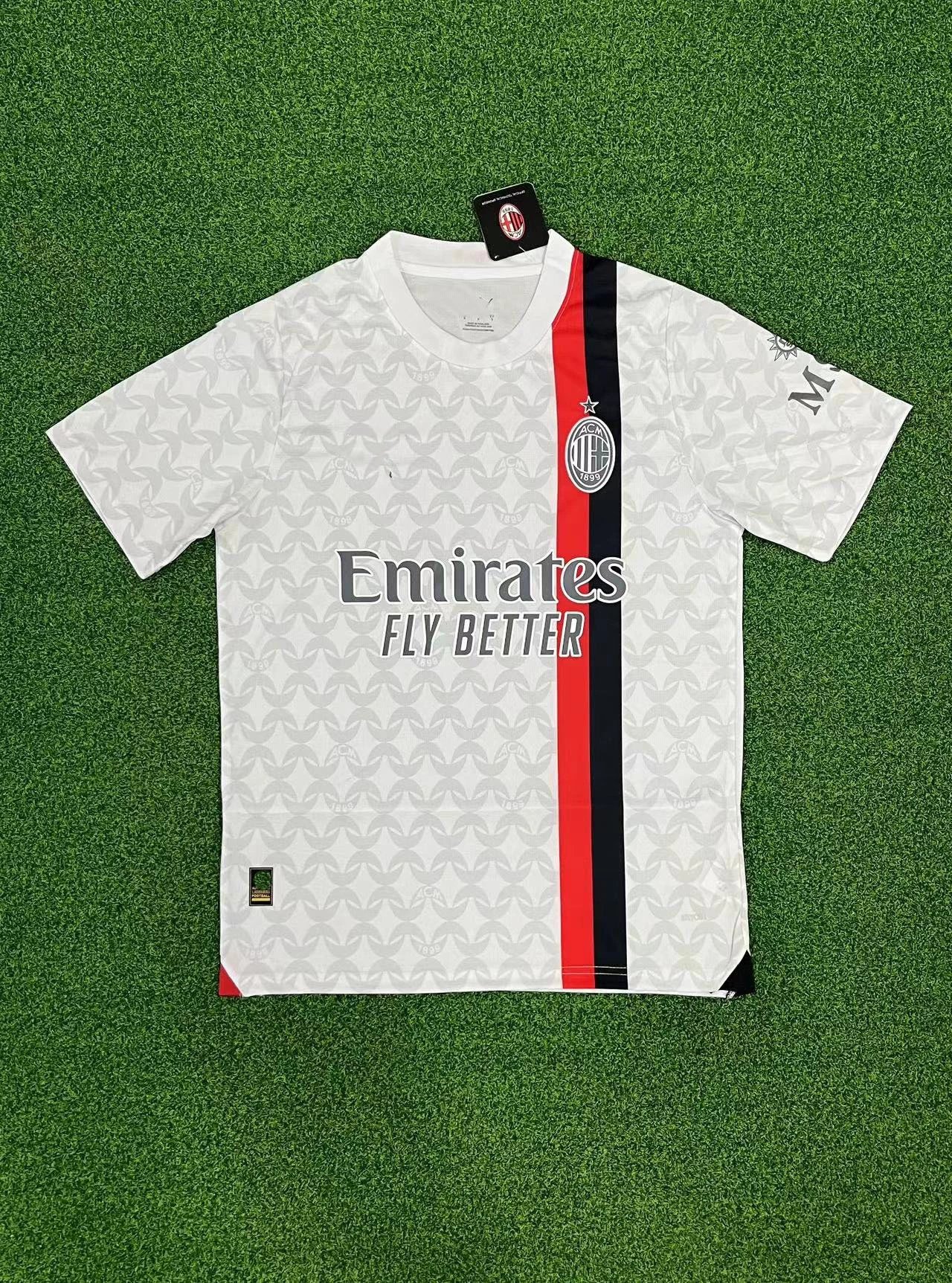 13 white 006