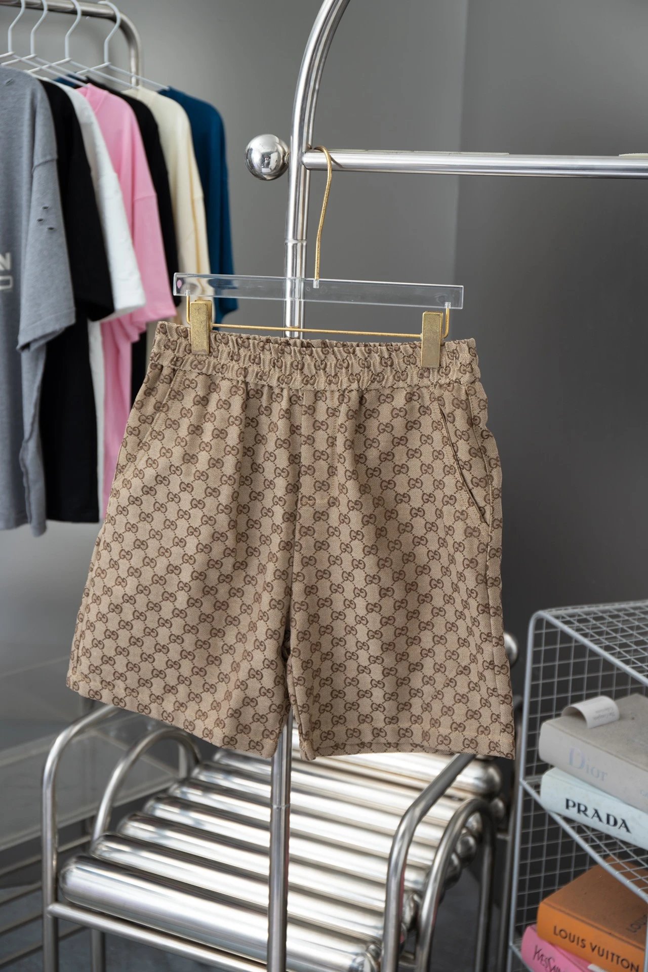39 Khaki grid