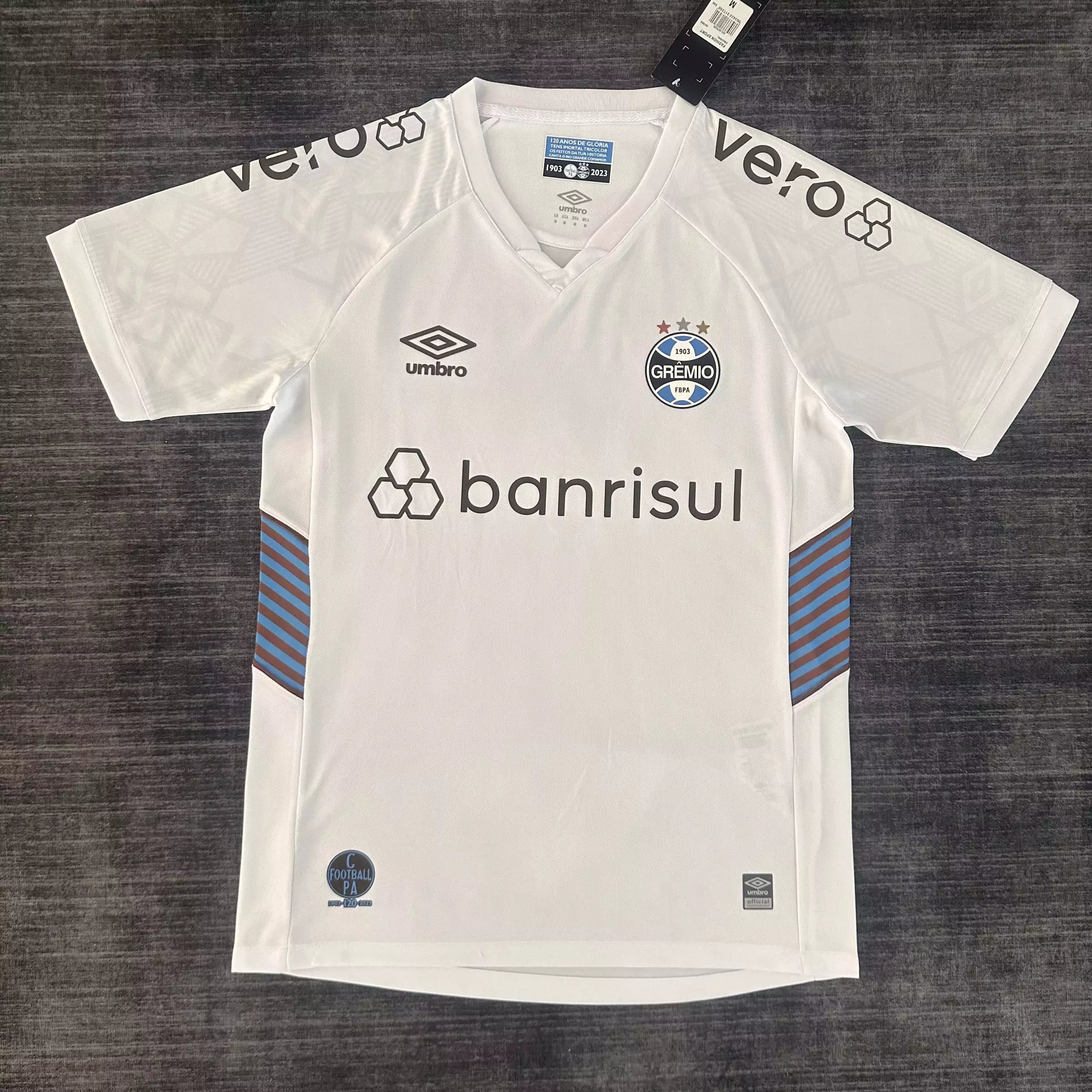 04 White 006
