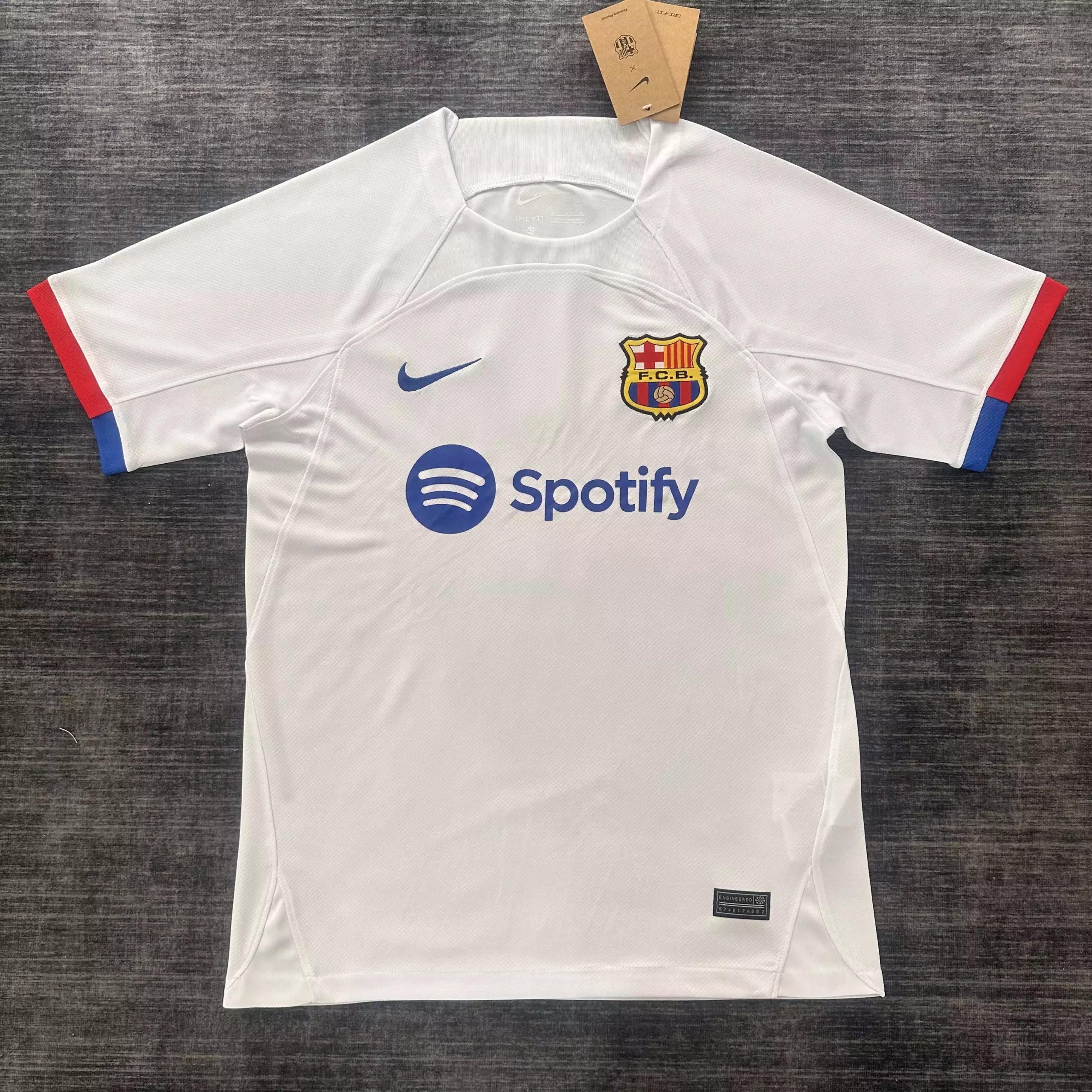 06 White 006