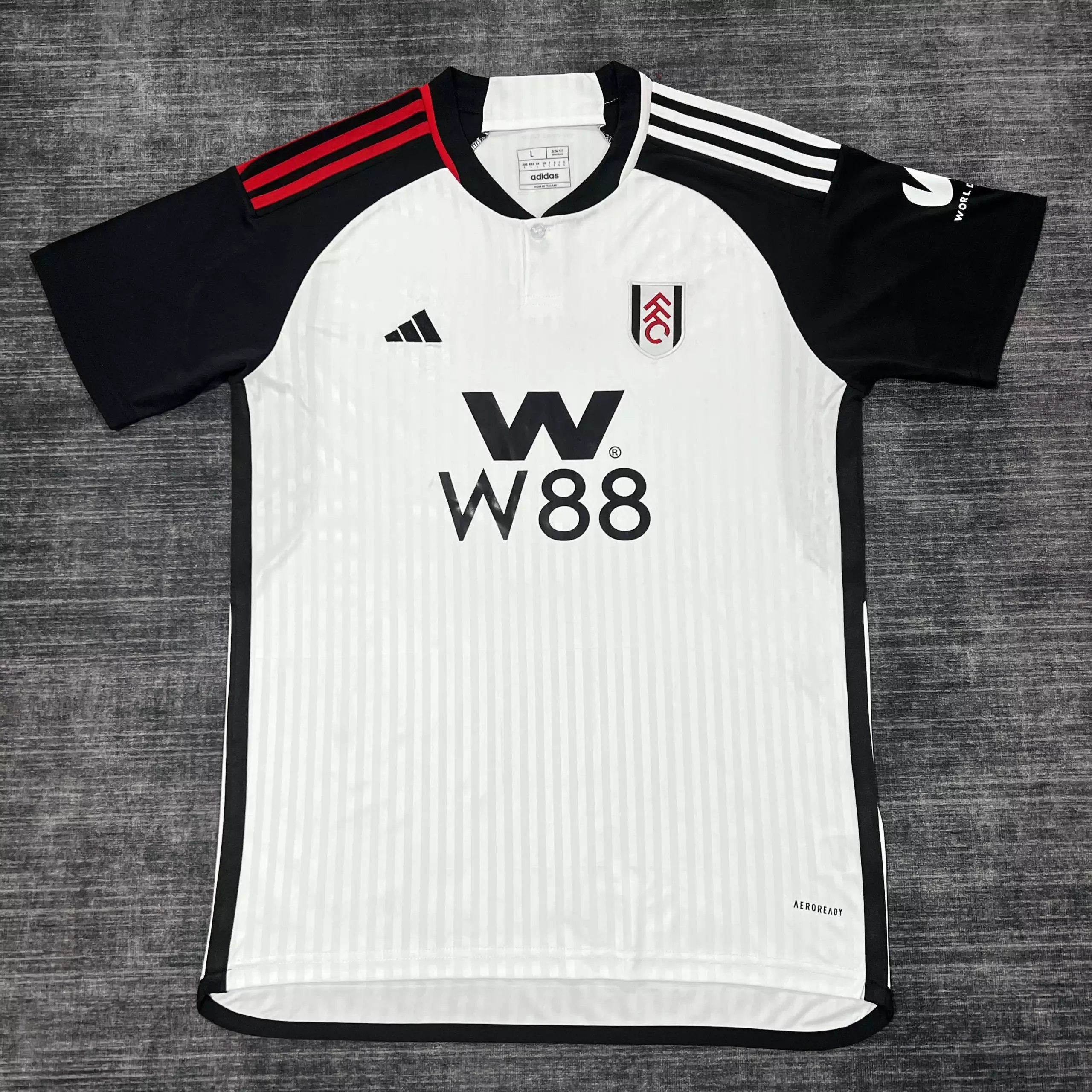 15 white 006