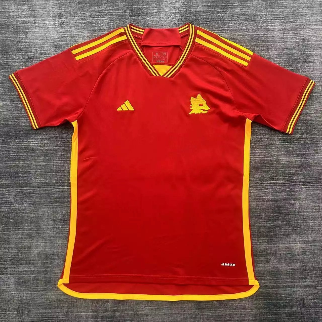 18 Red 006