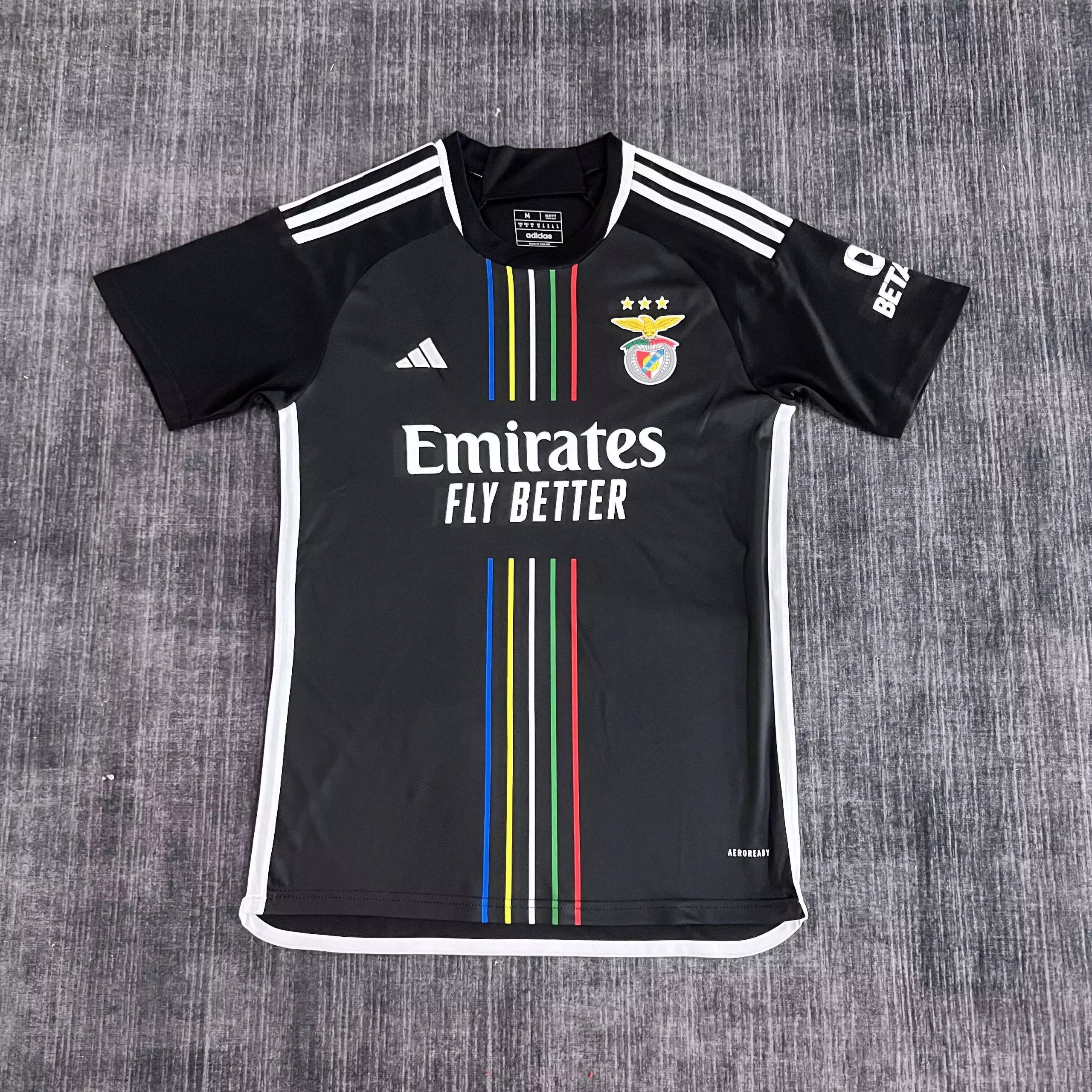 21 Black 006