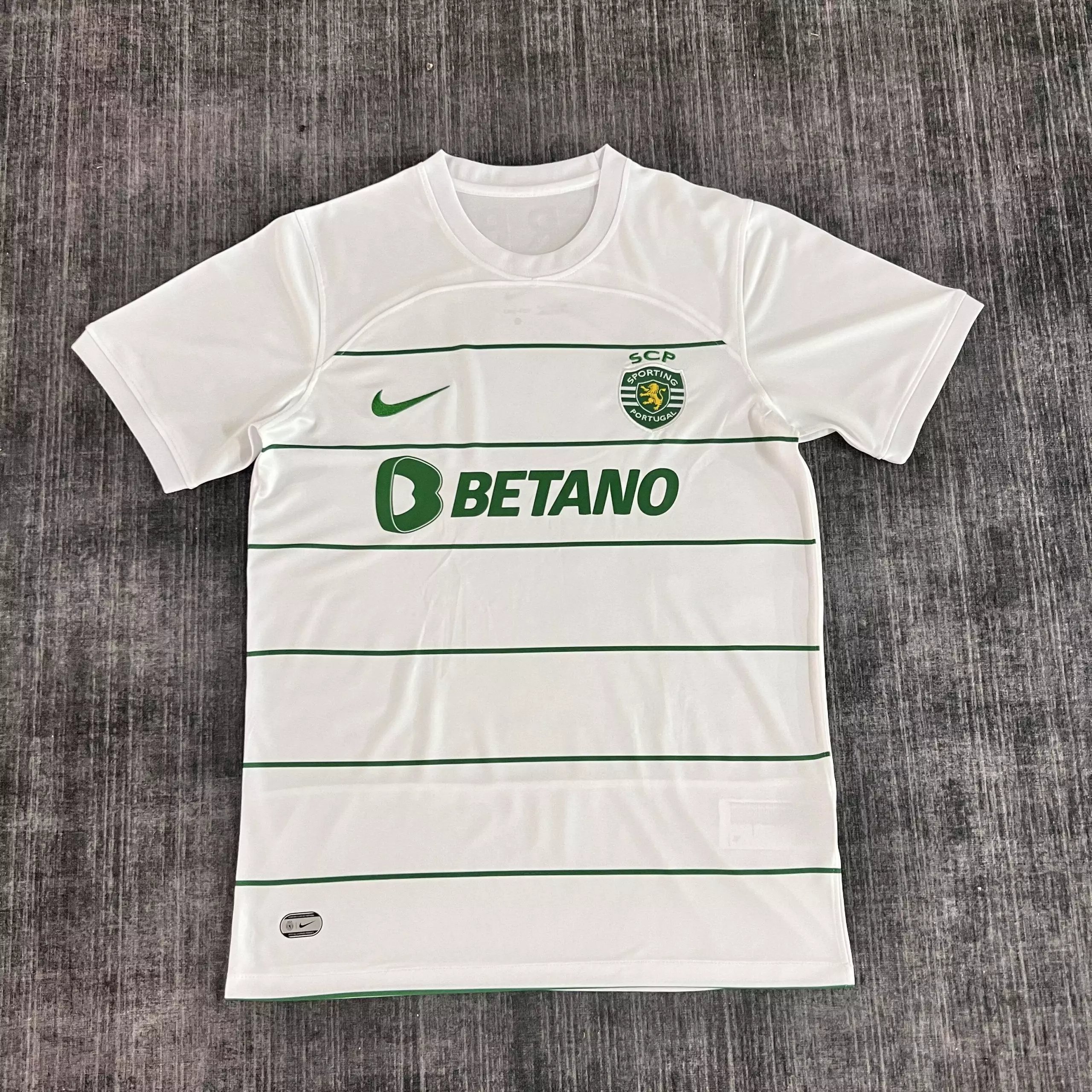 23 white 006