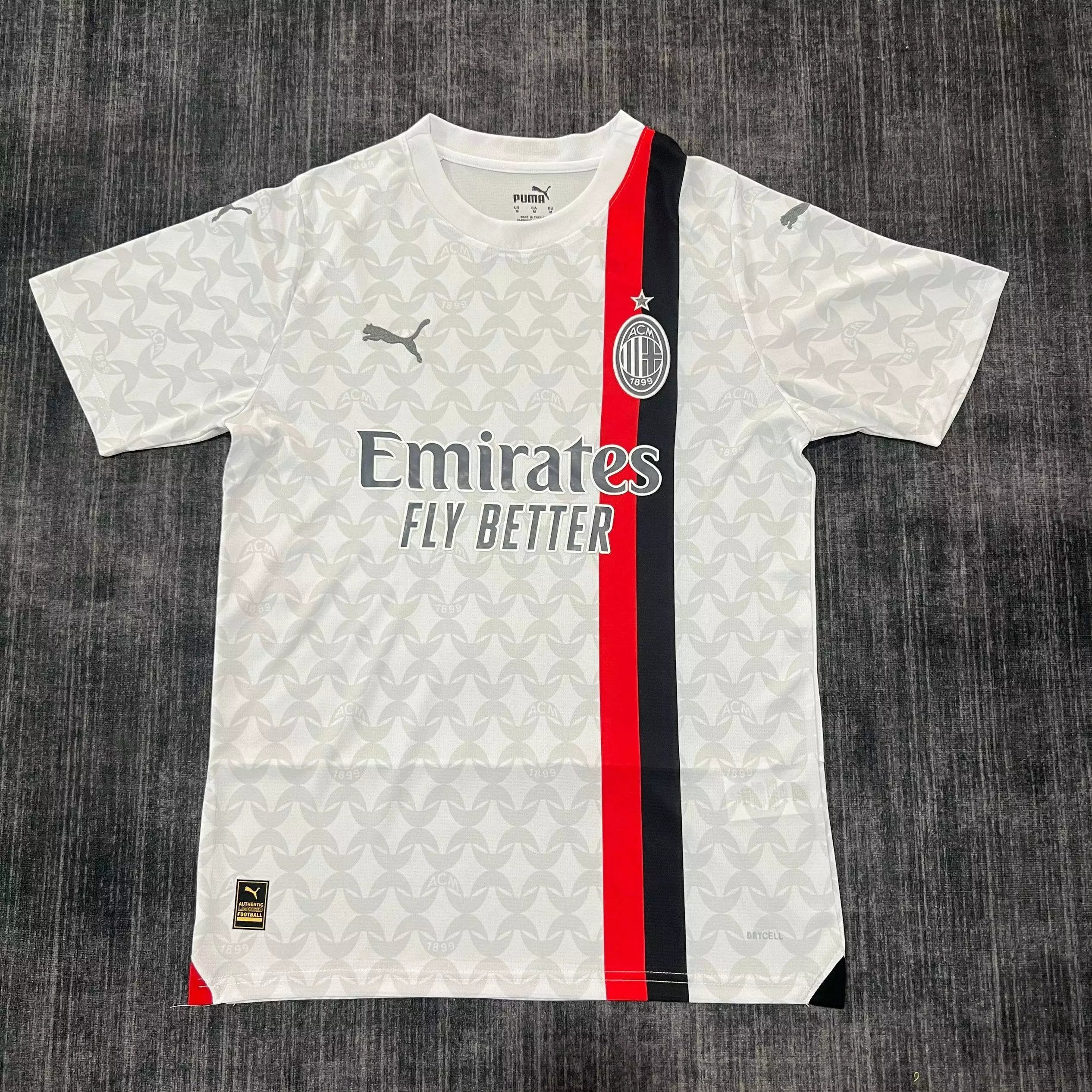 31 white 006