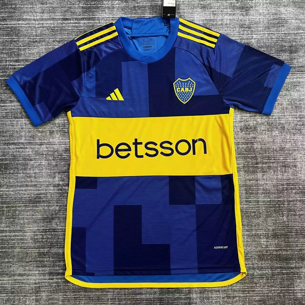 38 Blue and yellow 006