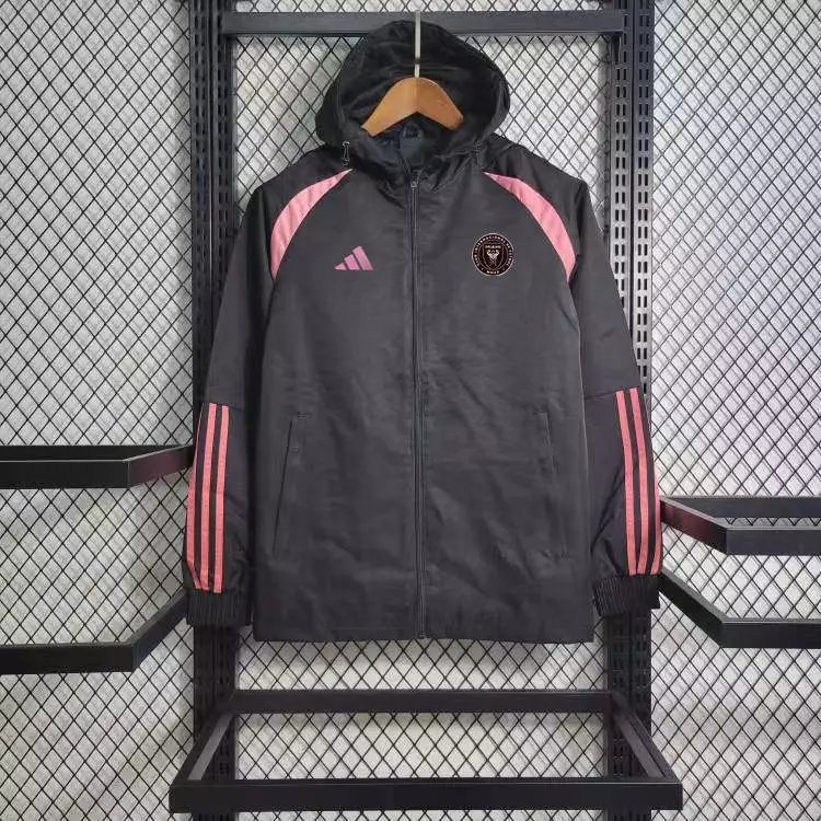 04 Black 006