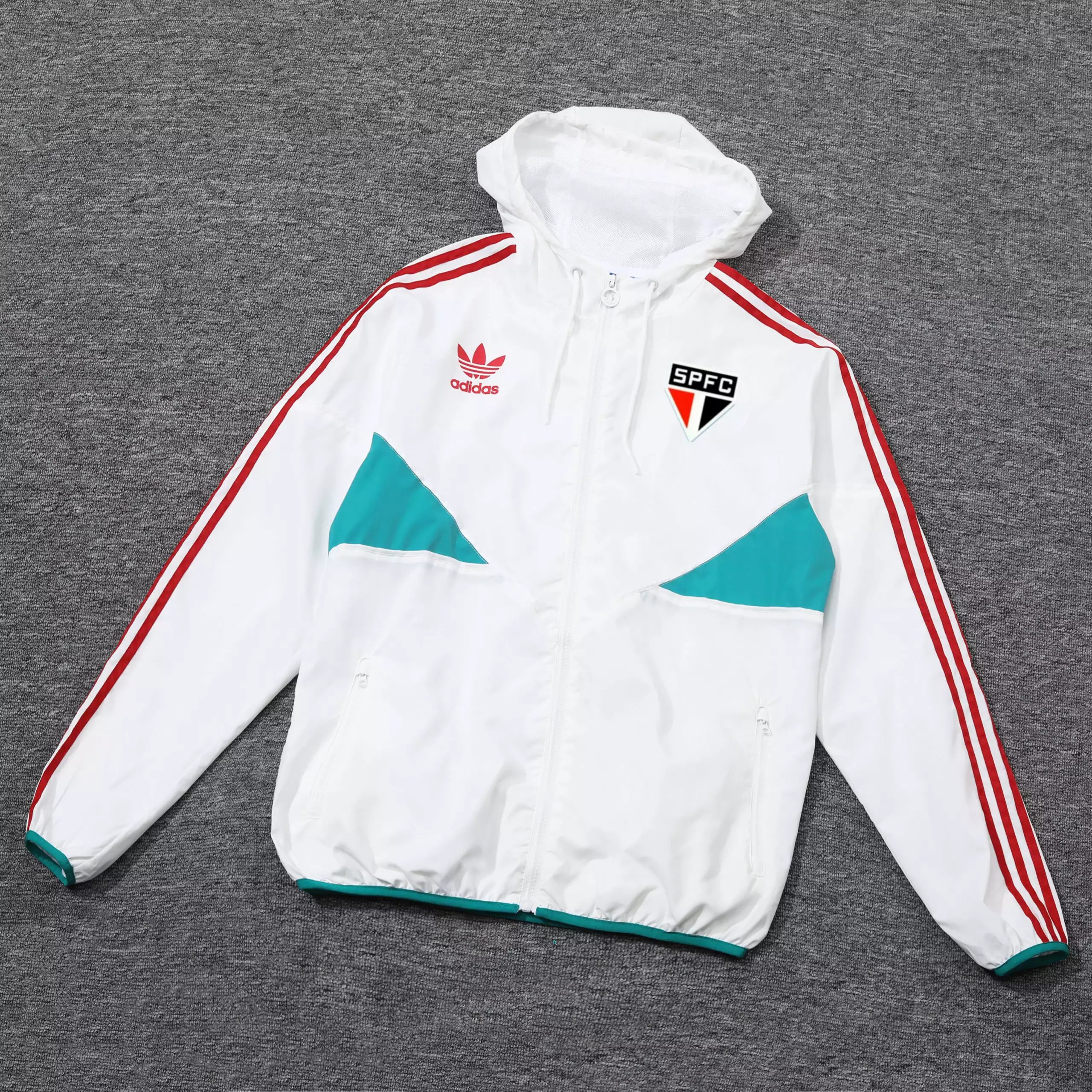 24 White 006