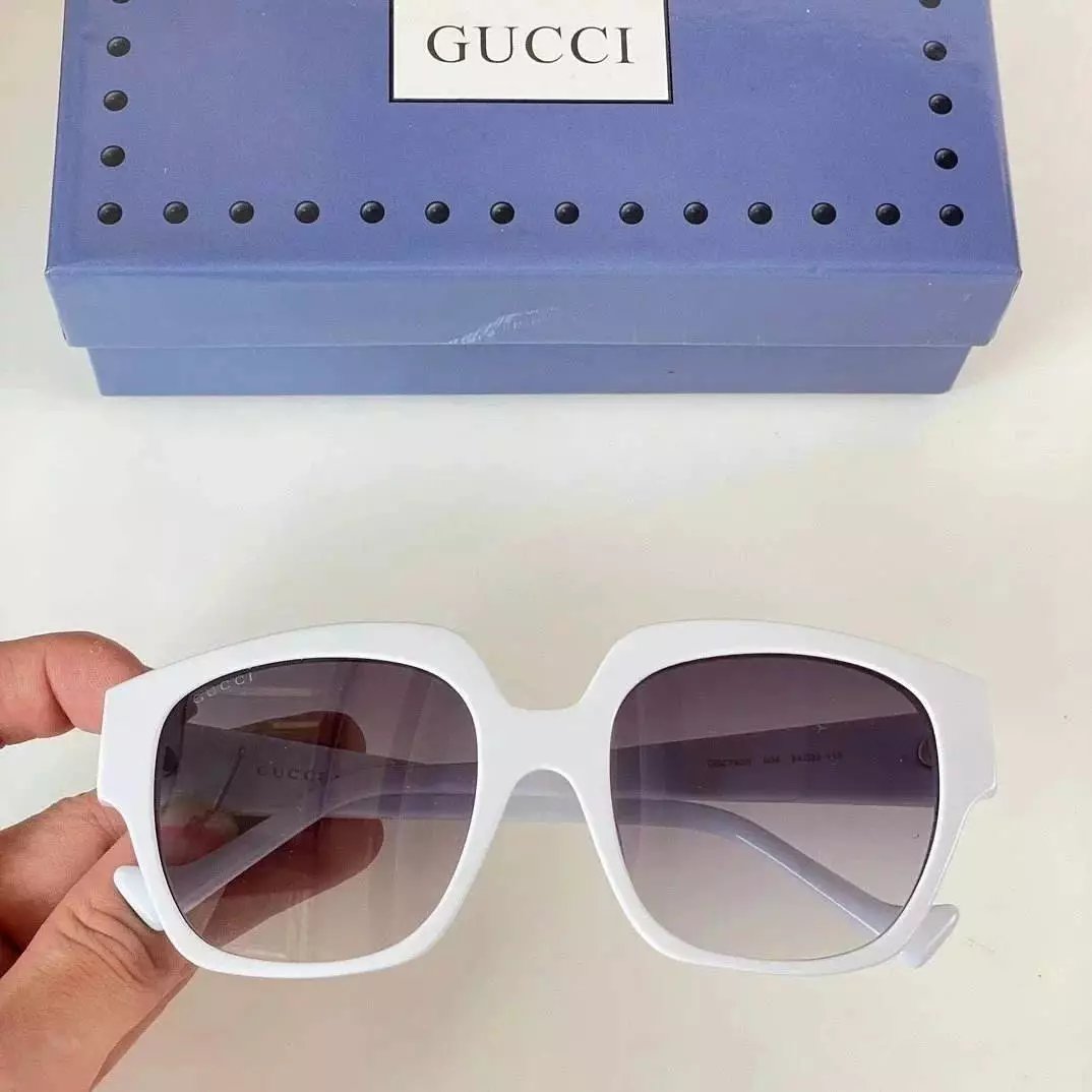14 white 006