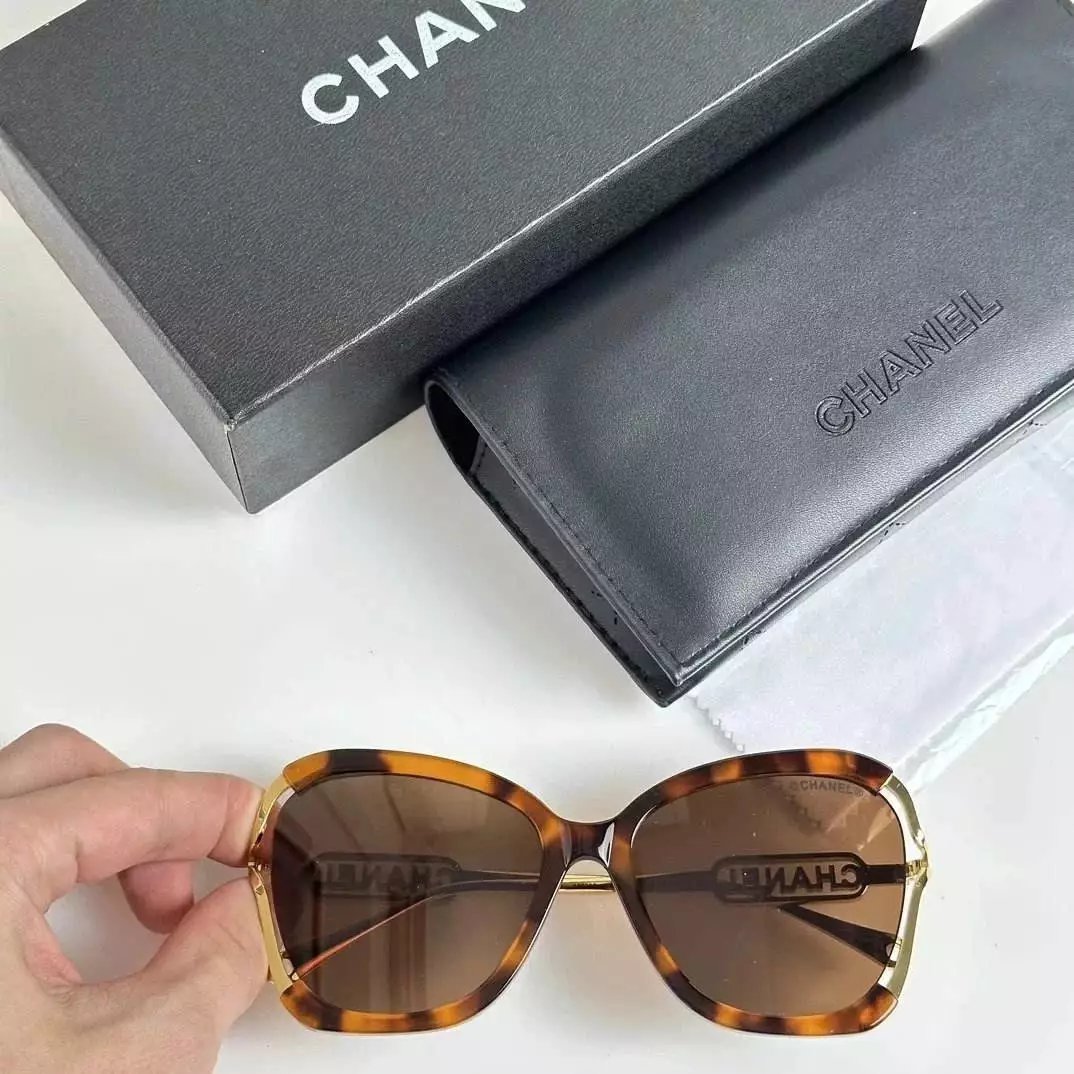 25 Brown 006
