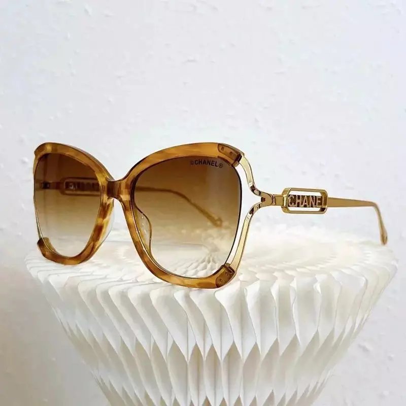 28 white 006