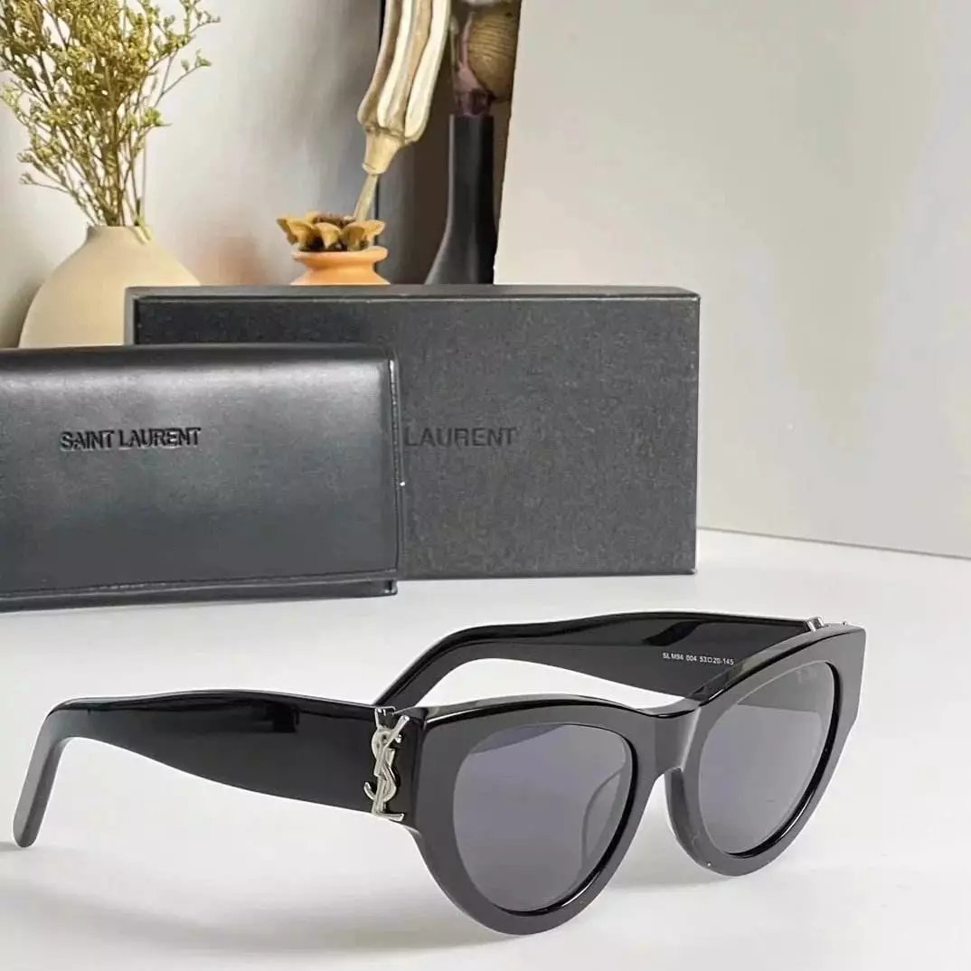 37 black 006