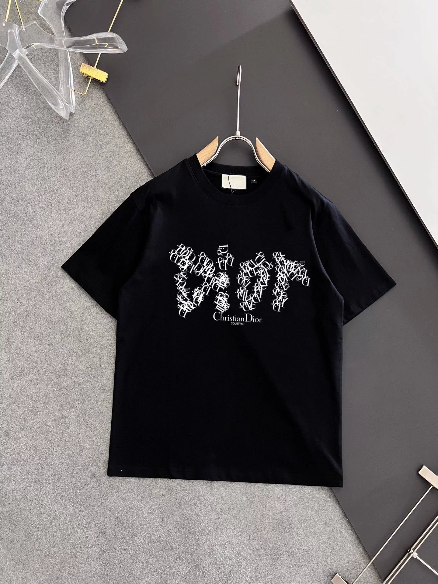 16 black