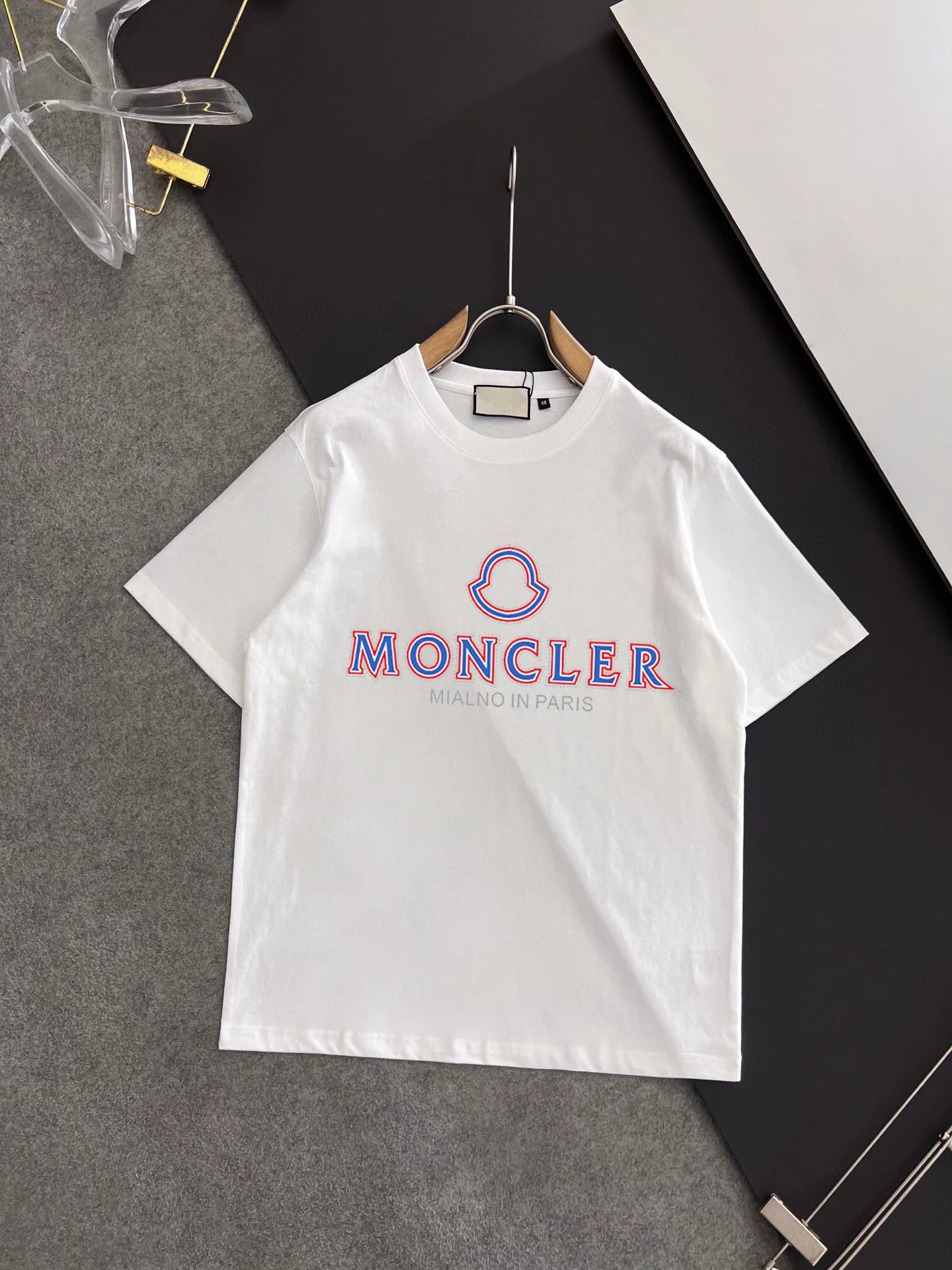 22 white