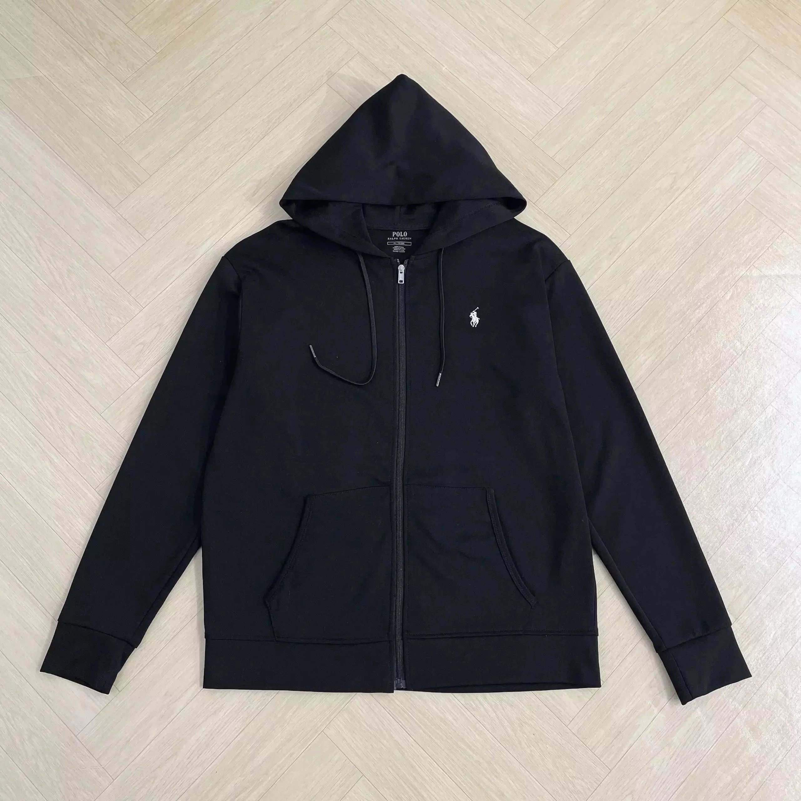 17 Black 002