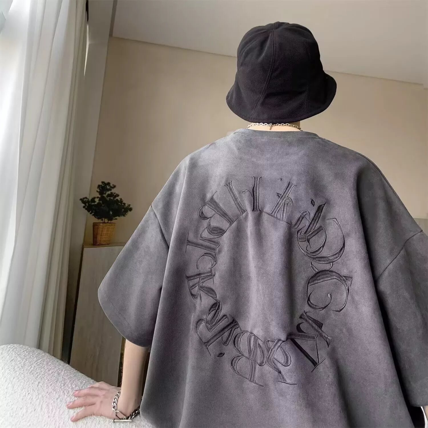 16 Dark gray 005