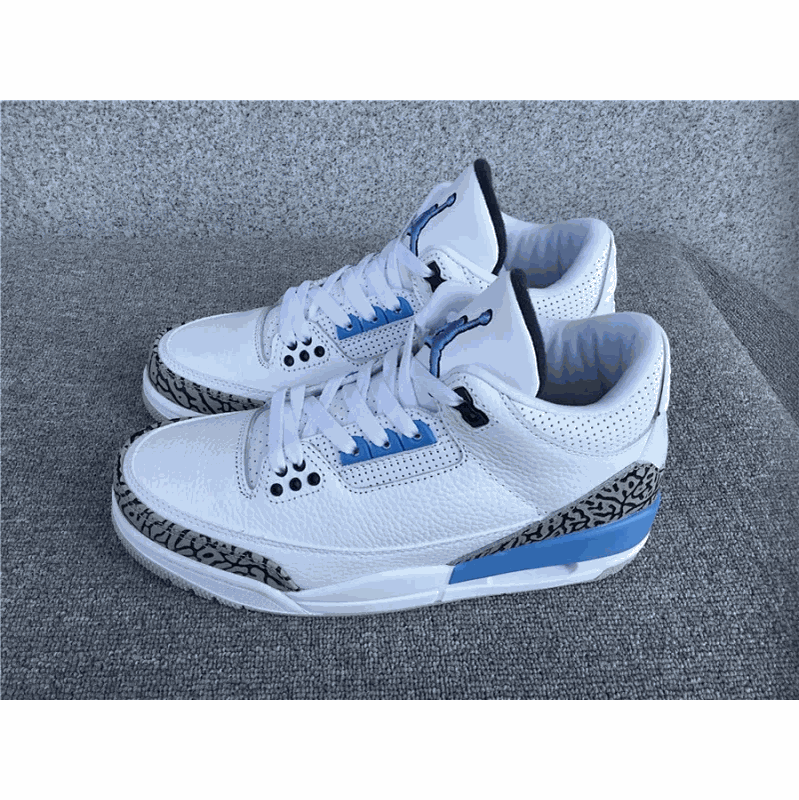 Jordan Air Jordan 3 Retro UNC Basketball Sneakers White and Blue