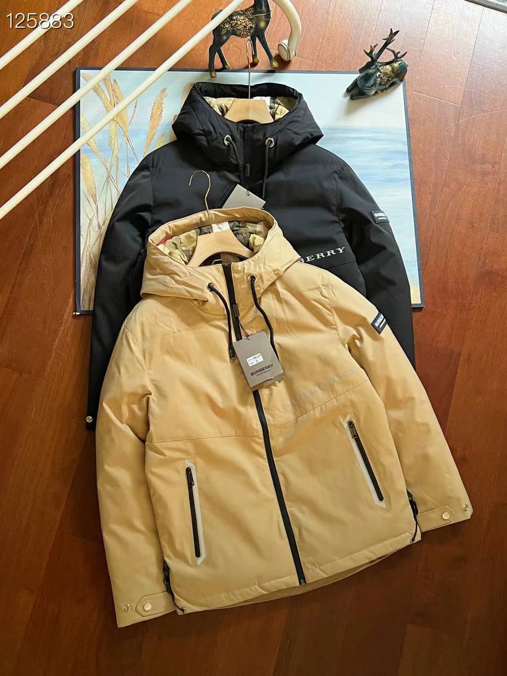 Burberry Check Lined Hooded Jacket Casual Windbreaker Beige and Black
