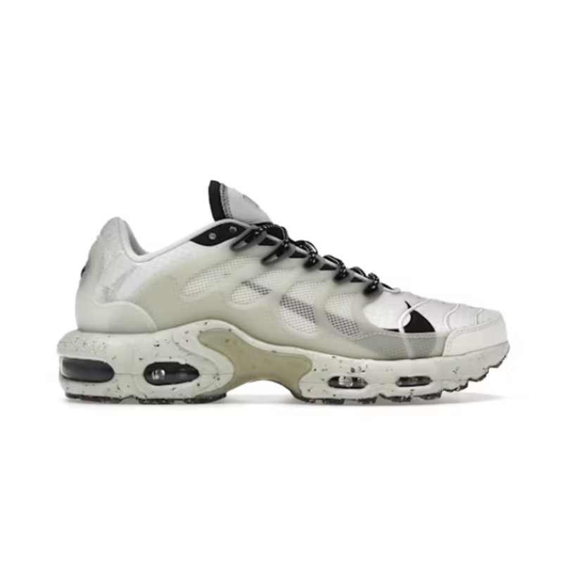 Nike Air Max Terrascape Plus chunky sneakers White and Black